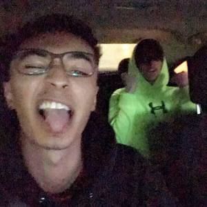 Meet your Posher, Dionte